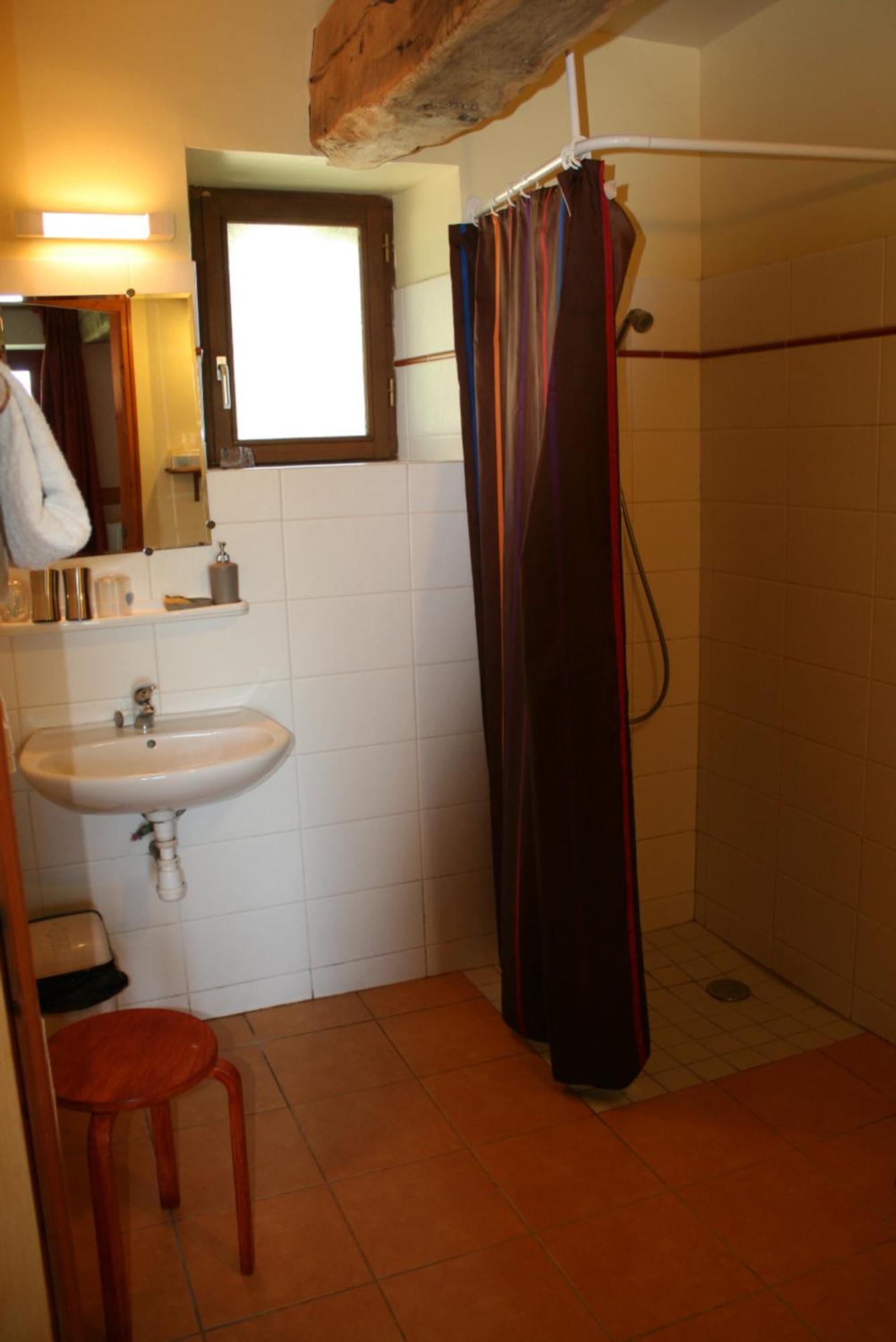 Le Petit Manoir - Jean Gedouin * Servon (Manche)